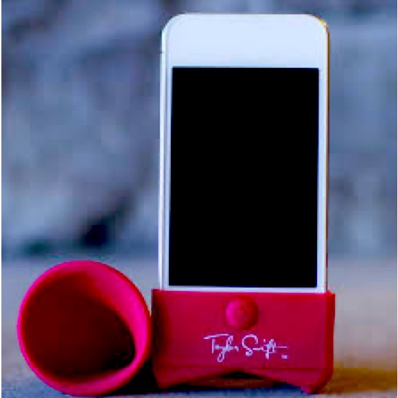 RARE NWT Taylor Swift “Red” Era Sound Amplifier - Picture 1 of 7